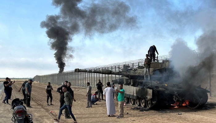 إعلام عبري: إذا توقفت الحرب فستظل حماس قادرة على شن هجوم قرب الحدود