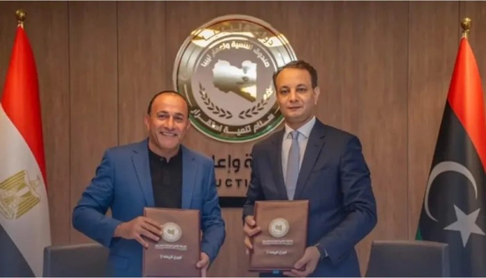 "العرجاني" يوقع اتفاقيات مع نجل "حفتر".. استثمار أم تعاون أمني؟