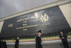 «غير متوازن وأنفه مغلق».. أسرة معتقل تتهم رئيس مباحث وادي النطرون بتعذيبه بالكهرباء