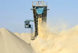 المغرب: نملك 70% من احتياطي الفوسفات في العالم