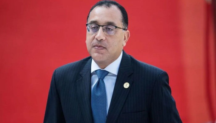 سياسيون يهاجمون مدبولي لدفاعه عن شهادة وزير التعليم المزورة