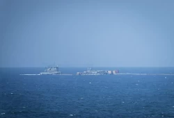 الولايات المتحدة: رصيف المساعدات في غزة المحاصر قد لا يتم إعادة ربطه بعد سلسلة من الحوادث المؤسفة