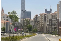 "مدينة أشباح".. هكذا تبدو العاصمة الإدارية الجديدة بمصر بعد 9 سنوات على إنشائها