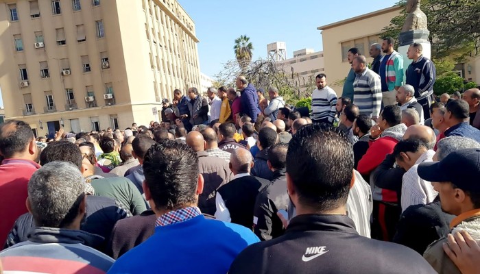 مطالب العمال من الحكومة: الإفراج عن المحبوسين وتعزيز الحريات النقابية و”أدنى للأجور” متناسب مع التضخم