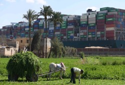 بيان رسمي يكشف تراجع في إيرادات قناة السويس 23.4%