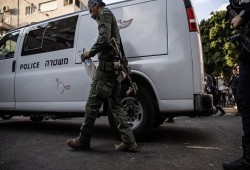 قتيل و8 مصابين بهجوم للحوثيين على تل أبيب بطائرة "يافا" المسيّرة