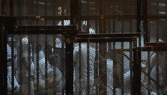 الاتهامات «انضمام ونشر».. جنايات القاهرة تنظر الإثنين تجديد حبس عشرات المتهمين في 13 قضية سياسية