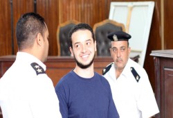 تجديد حبس نجلي الشاطر والبلتاجي والدفاع يخشى على حياتهما