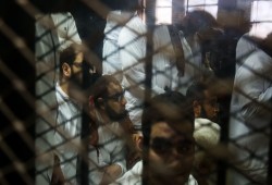 تجديد حبس نجلي الشاطر والبلتاجي والدفاع يخشى على حياتهما