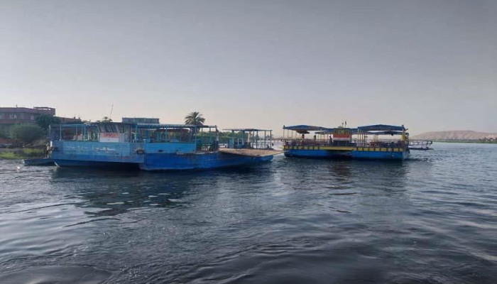 بعد غرق غرفة المحركات.. تعطل العبارة النهرية "التحرير" بسوهاج