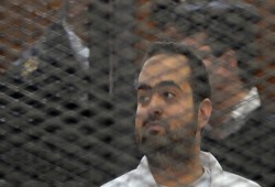الناشط محمد عادل يضرب عن الطعام في السجن