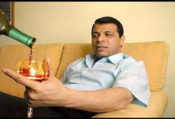 التقى كبار الإعلاميين المصريين وتواصل مع حماس.. تفاصيل تحركات محمد دحلان لتسويق نفسه “حاكماً” جديداً لغزة