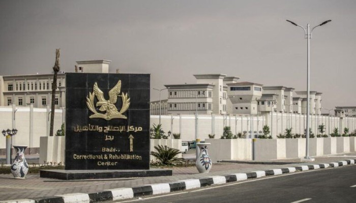المبادرة المصرية: إدارة سجن العاشر ضيعت على 21 معتقلا التقدم بالطعن