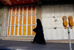 إضراب شامل في الضفة والقدس والاستعداد لمسيرات غضب بعد اغتيال هنية