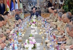 لماذا ينفذ "النقد الدولي" اشتراطاته على المصريين ويتجاهل اقتصاد الجيش؟