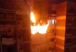جهاز الأشعة انفجر.. إصابة سيدتين في حريق معمل البرج بالمعادي