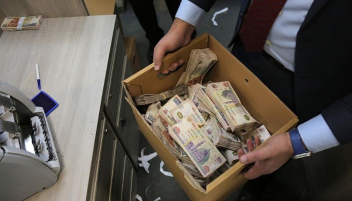 الدولار يواصل الارتفاع في مصر مقترباً من 49 جنيهاً