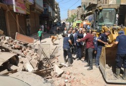 مصر.. 3 وفيات بانهيار عقار المنوفية وجار البحث عن ناجين