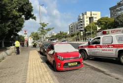 مقتل شخصين في هجوم طعن مشتبه به وسط إسرائيل