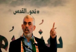 تفاعل واسع مع رئاسة السنوار لحركة حماس.. "جاءك الموت يا نتنياهو"