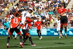 الصدمة تهز الشارع المصري بعد الخسارة بسداسية من المغرب في ألومبياد باريس