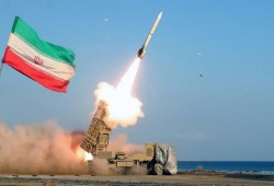 إيران تعلن تجهيز أنظمة الدفاع الجوي والرادارات في شرق البلاد