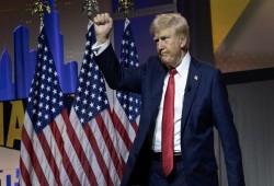 ترامب قلق من أداء حملته الانتخابية... ومخاوف من ارتدادات خسارته