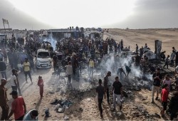 الاحتلال يركز جرائمه ضد النازحين في غزة.. مجازر في 13 مركز إيواء خلال أيام