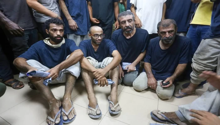أسير فلسطيني مفرج عنه يكشف عن استخدامه كدروع بشرية من قبل جيش الاحتلال الإسرائيلي