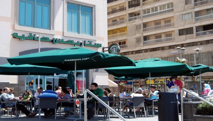 بسبب المقاطعة.. ستاربكس تطيح برئيسها التنفيذي بعد تسجيل خسائر ضخمة