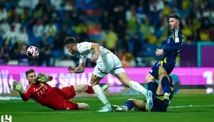 الهلال بطلا لكأس السوبر السعودي بـ"ريمونتادا قاسية" أمام النصر