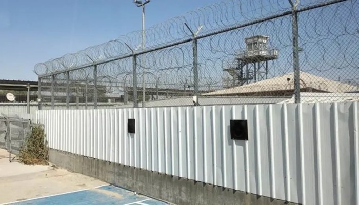 الأسرى الفلسطينيون في سجن "عوفر" يحصلون على الماء لأقل من ساعة يوميا