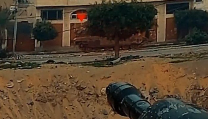 "إن شاء الله يا نتنياهو نزلزلك".. مشاهد لاستهداف قوة إسرائيلية جنوبي غزة (فيديو)