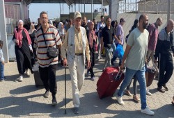 معاناة الغزيين في مصر.. مشاكل في الإقامة والعلاج وظروف صعبة يعيشونها دون حلول