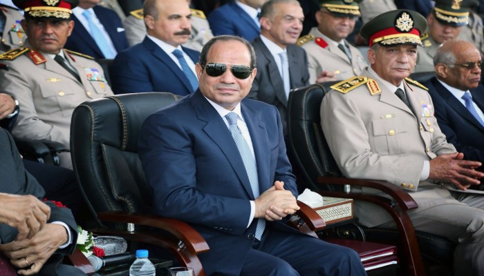 السيسي والقوات المسلحة وجهاً لوجه والسبب الشركات المملوكة للجيش