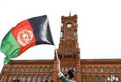 ألمانيا تستأنف عمليات ترحيل المجرمين المدانين إلى أفغانستان
