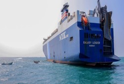 الحوثيين يهاجمون السفن البريطانية