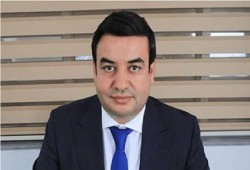 تونس: النيابة العامة تأمر بسجن مرشح الانتخابات العياشي زمال