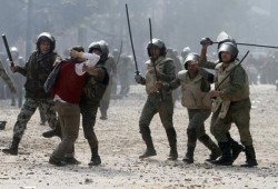 "سياسات النظام القمعية تدفع الشعب نحو الجريمة من أجل تحصيل لقمة العيش"