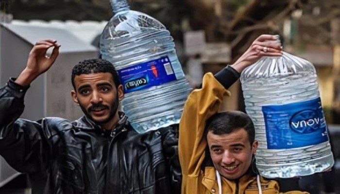 قطع المياه 4 أيام عن مناطق بالقاهرة الجديدة.. كيف رد الأهالي؟