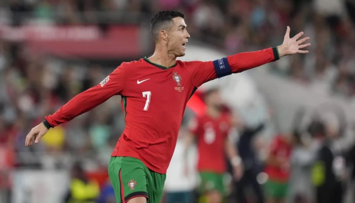 كريستيانو رونالدو يحطم الأرقام القياسية ويصل إلى مليار متابع على منصات التواصل الاجتماعي