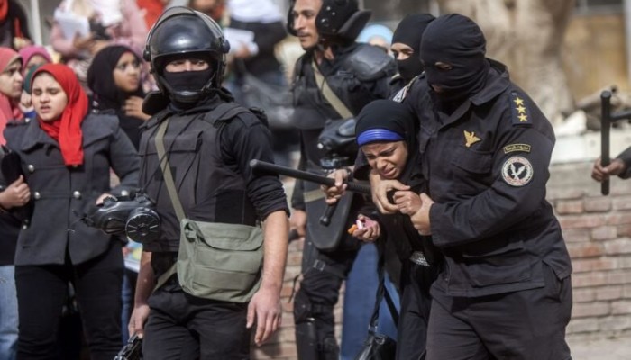 مراكز حقوقية: الإفراج عن كل المعونة العسكرية الأمريكية لمصر "خيانة"