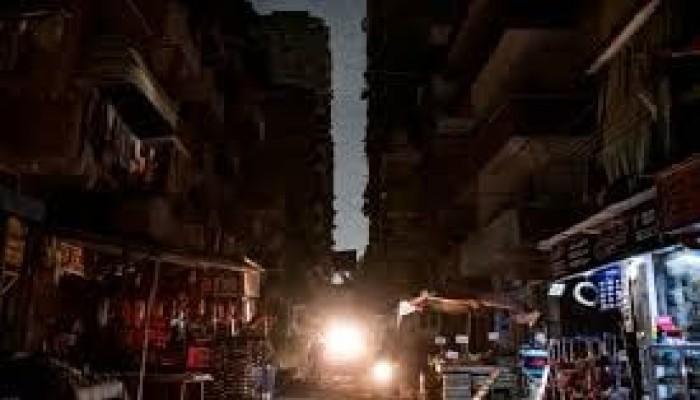 "أزمة الغاز في مصر: الحكومة تعتمد على الاستيراد وتحمّل المواطنين عبء التكلفة"