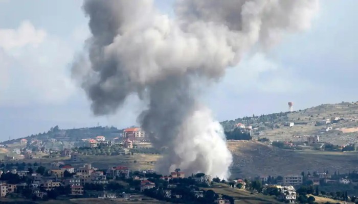 حزب الله يطلق عشرات الصواريخ باتجاه حيفا والجولان .. هل بدأت الحرب الشاملة؟