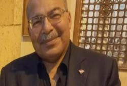 المعارض يحيى حسين عبد الهادي بعد تجديد حبسه: متمسك بما كتبته