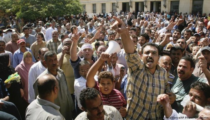الإضرابات العمالية في مصر… حراك سياسي أم مطالب فئوية؟