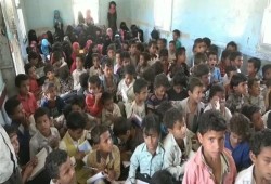 العام الدراسي بمصر يبدأ بشكل فوضوي وطلاب الثانوية بلا مناهج