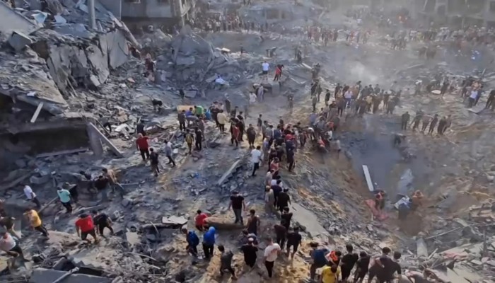 مجازر الاحتلال لا تتوقف: قصف عشوائي يُبيد العائلات في غزة ولبنان