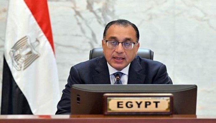 التطورات الإقليمية وتأثيرها على الاقتصاد المصري: الحكومة تسعى لتأمين الاحتياجات الأساسية وتجنب المخاطر