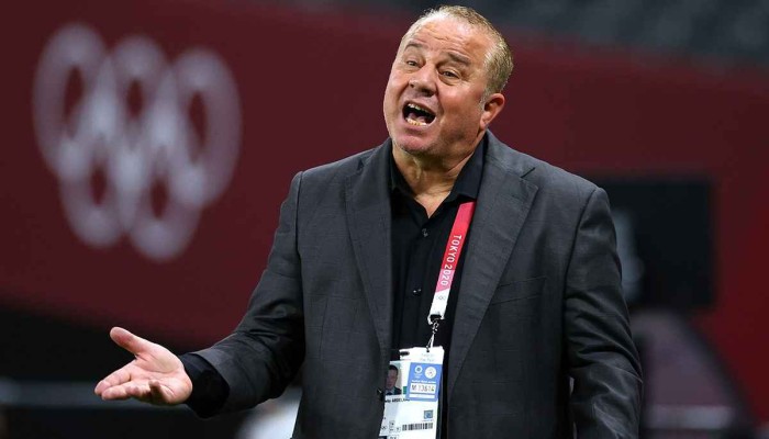 غرائب وعجائب الرياضة المصرية.. إقالة شوفي غريب من تدريب الإسماعيلي بعد 48 ساعة من تعيينه!